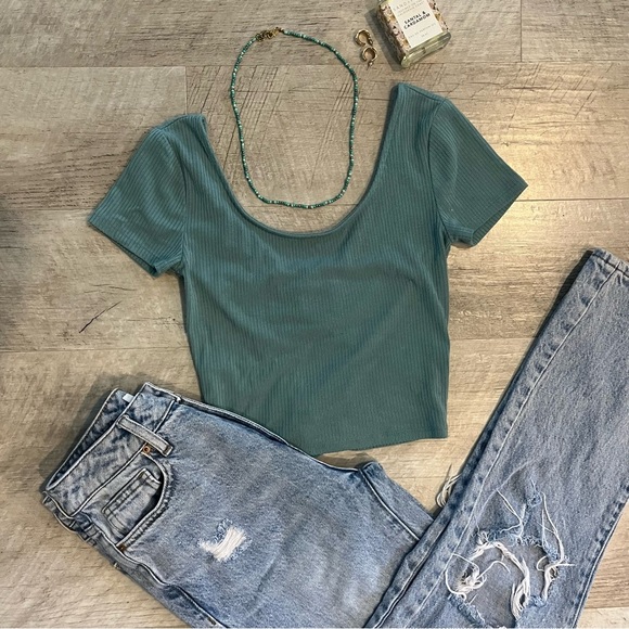 Green Aeropostal crop shirt open ring back size xs - Picture 1 of 5